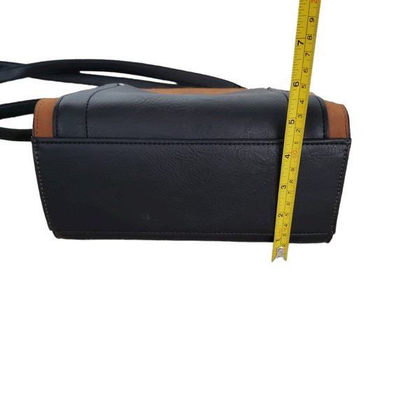 Mia & Luca vegan medium shoulder bag in black and brown - Picture 10 of 10